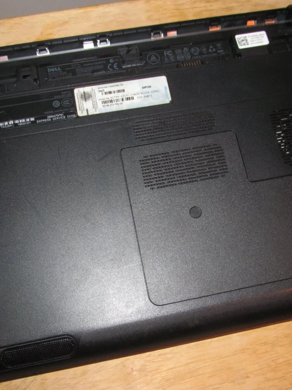Dell Inspiron 14z N411Z i3 Laptop Notebook FOR PARTS OR REPAIR NO BATTERY or RAM